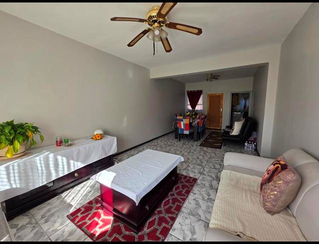 2 BEDROOM APARTMENT FOR SALE IN CASON